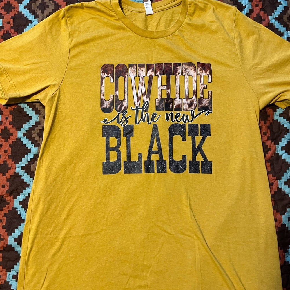 Boutique graphic tee